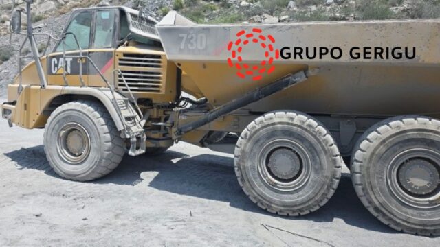 730Caterpillarcamionarticulado2011